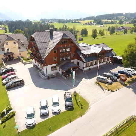Hotel Neuwirt รัมเซา อัม ดาคชไตน์ ภายนอก รูปภาพ