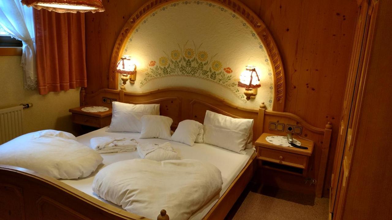 Hotel Neuwirt รัมเซา อัม ดาคชไตน์ ภายนอก รูปภาพ